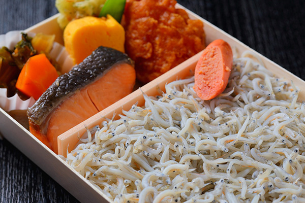 大漁～たいりょう～（湘南しらす弁当）